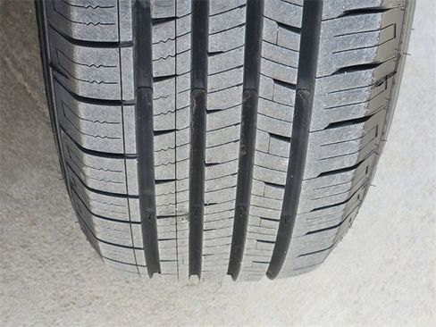 Used 2023 Cadillac XT5 Premium Luxury w/ Technology Package image 12