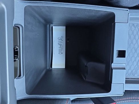 Certified 2025 Nissan Frontier PRO-4X image 27