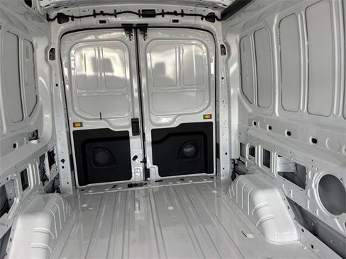 New 2025 Ford Transit 250 148 Medium Roof image 20