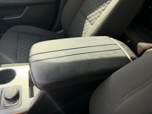 Used 2019 Chevrolet Blazer LT FWD image 39