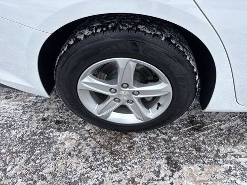 Used 2023 Chevrolet Malibu LT image 44