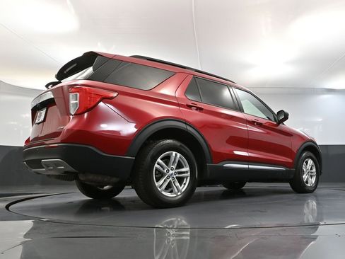 Used 2023 Ford Explorer XLT w/ Equipment Group 202A AWD/4WD image 53