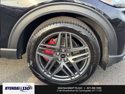 Used 2025 Ford Explorer ST-Line w/ Premium Package image 11