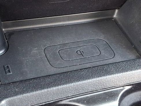 Used 2018 Toyota Tacoma Limited image 26