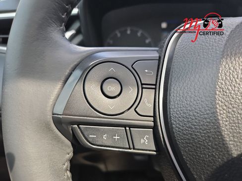 Used 2024 Toyota Corolla Cross LE w/ Moonroof Package FWD image 31