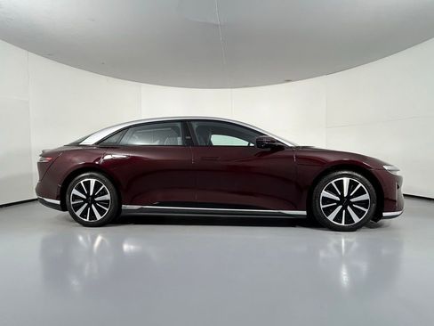 Used 2023 Lucid Air Touring image 8