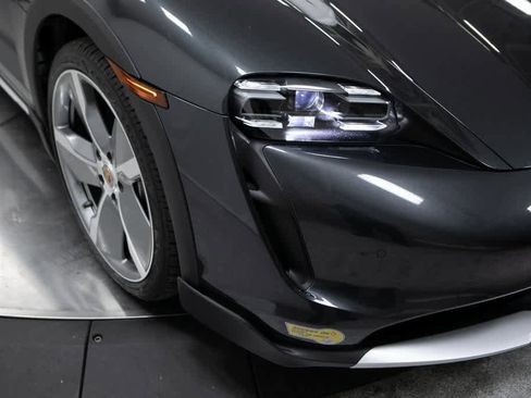 Certified 2022 Porsche Taycan 4 Cross Turismo image 12
