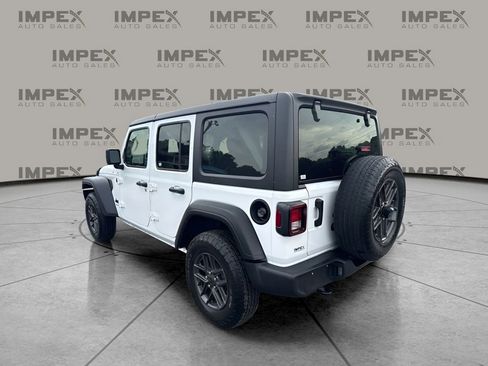 Used 2025 Jeep Wrangler Unlimited Sport AWD/4WD image 3