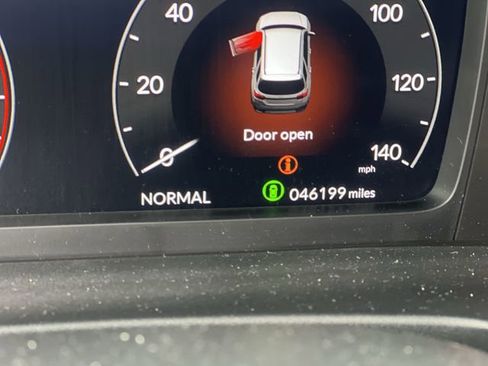 Used 2023 Honda Pilot Elite image 13