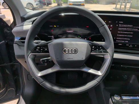 Certified 2025 Audi Q6 e-tron Premium w/ Convenience Package RWD image 18