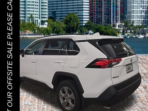 Used 2024 Toyota RAV4 XLE w/ Convenience Package FWD image 29