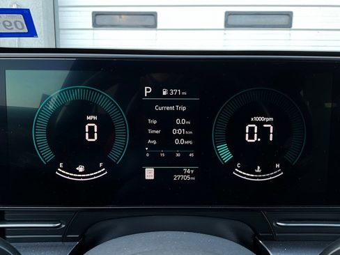 Used 2025 Hyundai Kona SEL image 39