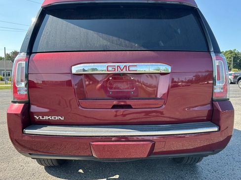 Used 2018 GMC Yukon Denali w/ Denali Ultimate Package AWD/4WD image 46