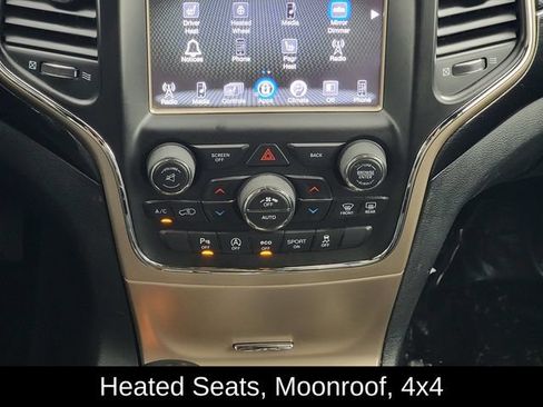 Used 2016 Jeep Grand Cherokee Laredo 75th Anniversary AWD/4WD image 22
