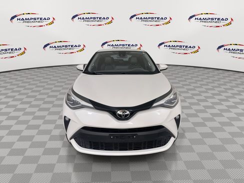Used 2020 Toyota C-HR Limited FWD image 3