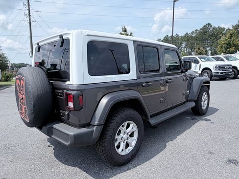 Used 2021 Jeep Wrangler Unlimited Sport AWD/4WD image 6