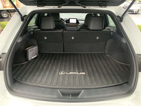 Certified 2026 Lexus UX 300h FWD w/ Accessory Package (2T) image 34