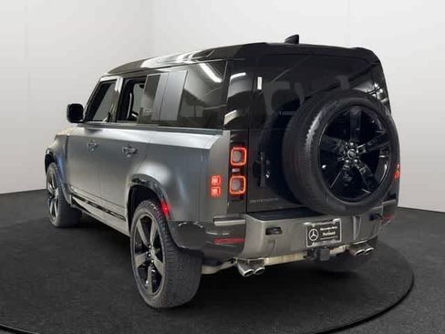 Used 2025 Land Rover Defender 110 V8 AWD/4WD image 5