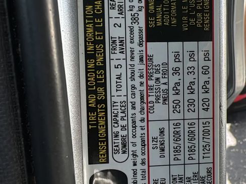 Used 2020 Toyota Yaris LE FWD image 60