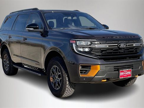 New 2025 Ford Expedition Tremor image 1