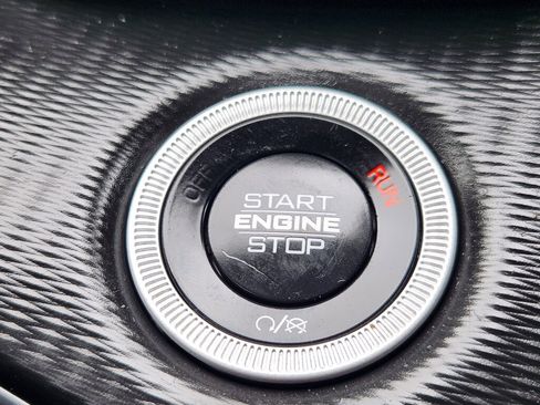 Used 2024 Jeep Grand Cherokee L Altitude image 25