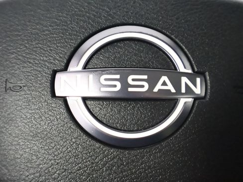 Used 2024 Nissan Ariya AWD image 33