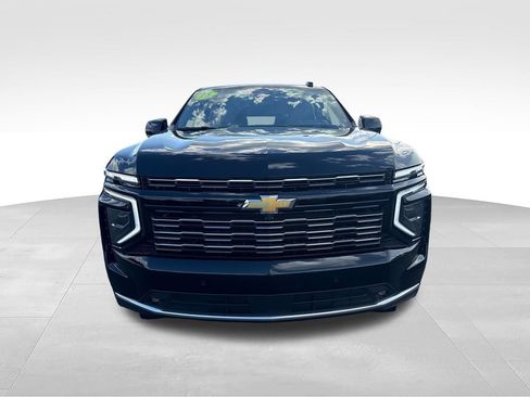 Used 2025 Chevrolet Tahoe High Country AWD/4WD image 9