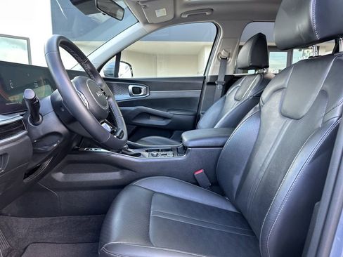 Used 2025 Kia Sorento S w/ Panoramic Sunroof Package image 30
