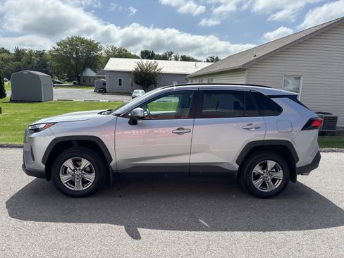 Used 2026 Toyota Highlander XLE AWD/4WD image 7