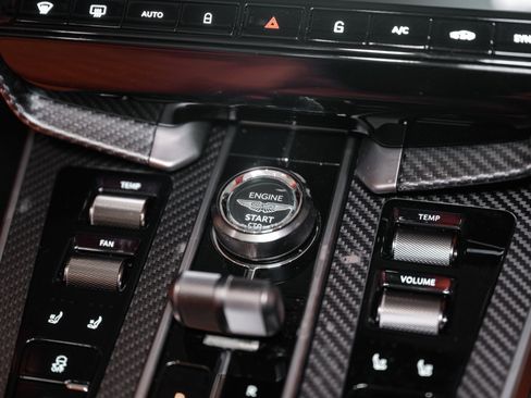 New 2026 Aston Martin Vanquish Convertible image 31