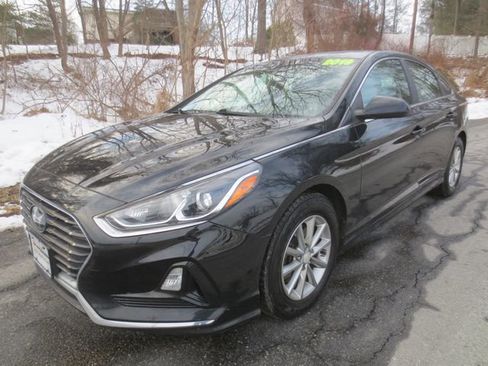 Used 2019 Hyundai Sonata SE image 1