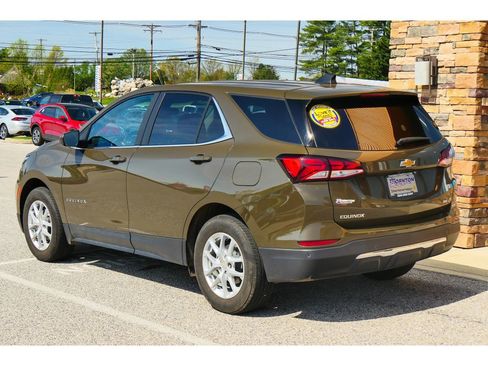 Used 2024 Chevrolet Equinox LT w/ LPO, Floor Liner Package AWD/4WD image 5