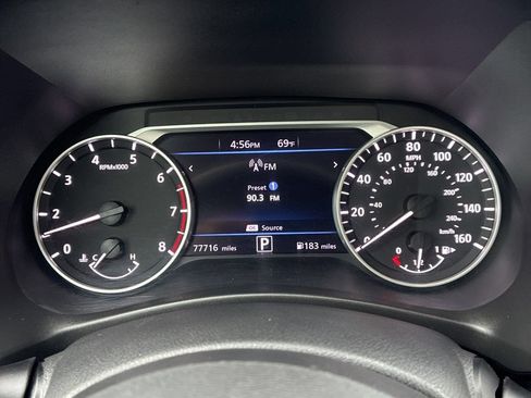 Used 2020 Nissan Sentra SR w/ Electronics Package FWD image 4