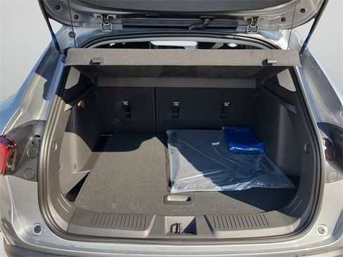 New 2026 Chevrolet Trax LT image 12