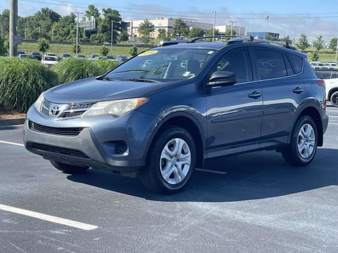 Used 2014 Toyota RAV4 LE FWD image 3