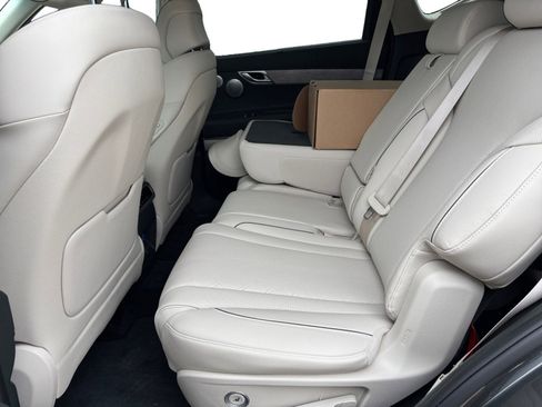 New 2026 Genesis GV80 2.5T Prestige image 13