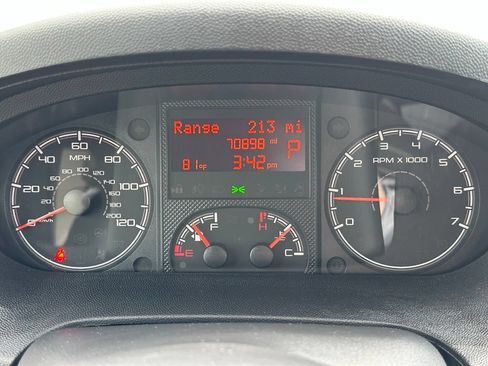 Used 2021 RAM ProMaster 2500 w/ Convenience Group FWD image 14