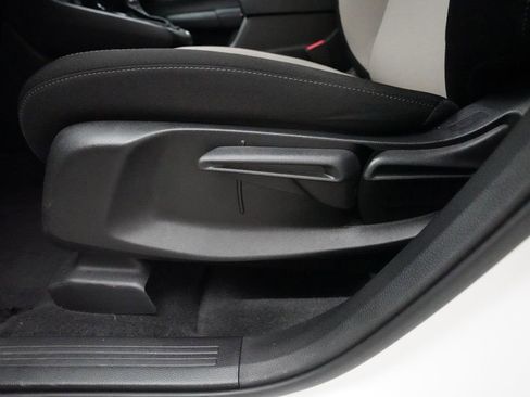 Used 2023 Honda CR-V LX image 28