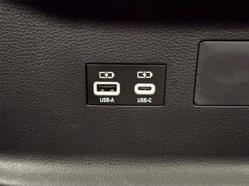 Used 2023 Toyota Tundra SR5 w/ SR5 Convenience Package AWD/4WD image 36