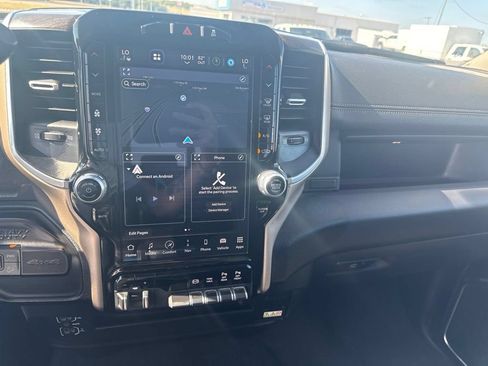 Used 2024 RAM 2500 Laramie w/ Cold Weather Group AWD/4WD image 18