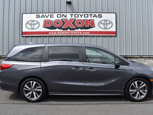 Used 2022 Honda Odyssey Touring image 8