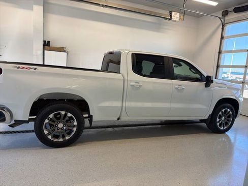 Used 2025 Chevrolet Silverado 1500 LT w/ Work Truck Package AWD/4WD image 9