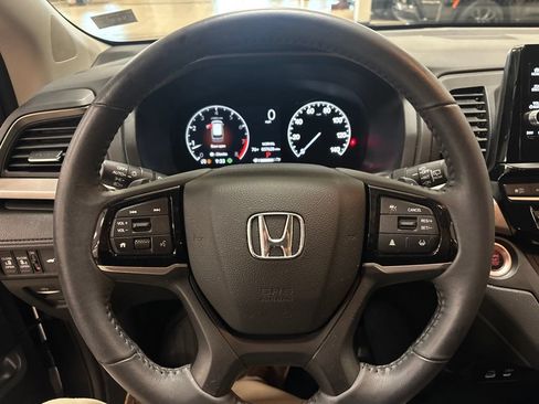 Used 2025 Honda Odyssey EX-L image 9