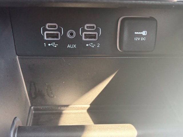 Used 2023 Jeep Grand Cherokee Limited AWD/4WD image 23