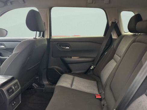 Used 2025 Nissan Rogue SV AWD/4WD image 27