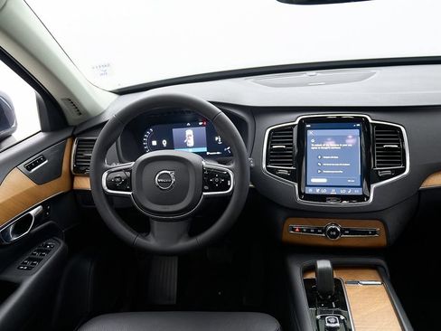 Certified 2023 Volvo XC90 B6 Plus w/ Protection Package AWD/4WD image 26