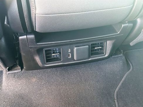 Used 2024 GMC Sierra 1500 SLT AWD/4WD image 19