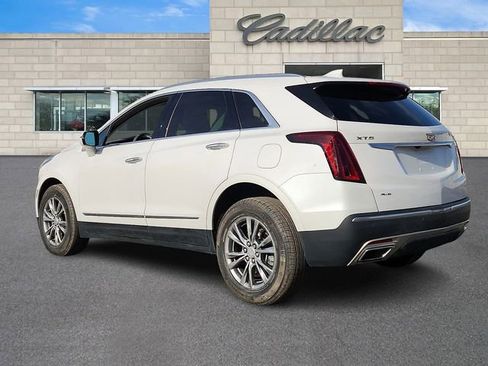 Certified 2022 Cadillac XT5 Premium Luxury image 3