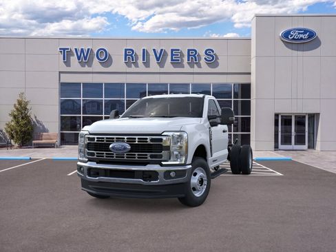 New 2026 Ford F350 XL w/ XL Chrome Package AWD/4WD image 2