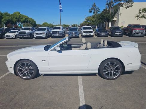Used 2014 Ford Mustang GT Premium w/ Electronics Package RWD image 13